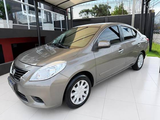 NISSAN VERSA 1.6 16V FLEX SV 4P MANUAL NISSAN VERSA 1.6 16V FLEX SV 4P MANUAL